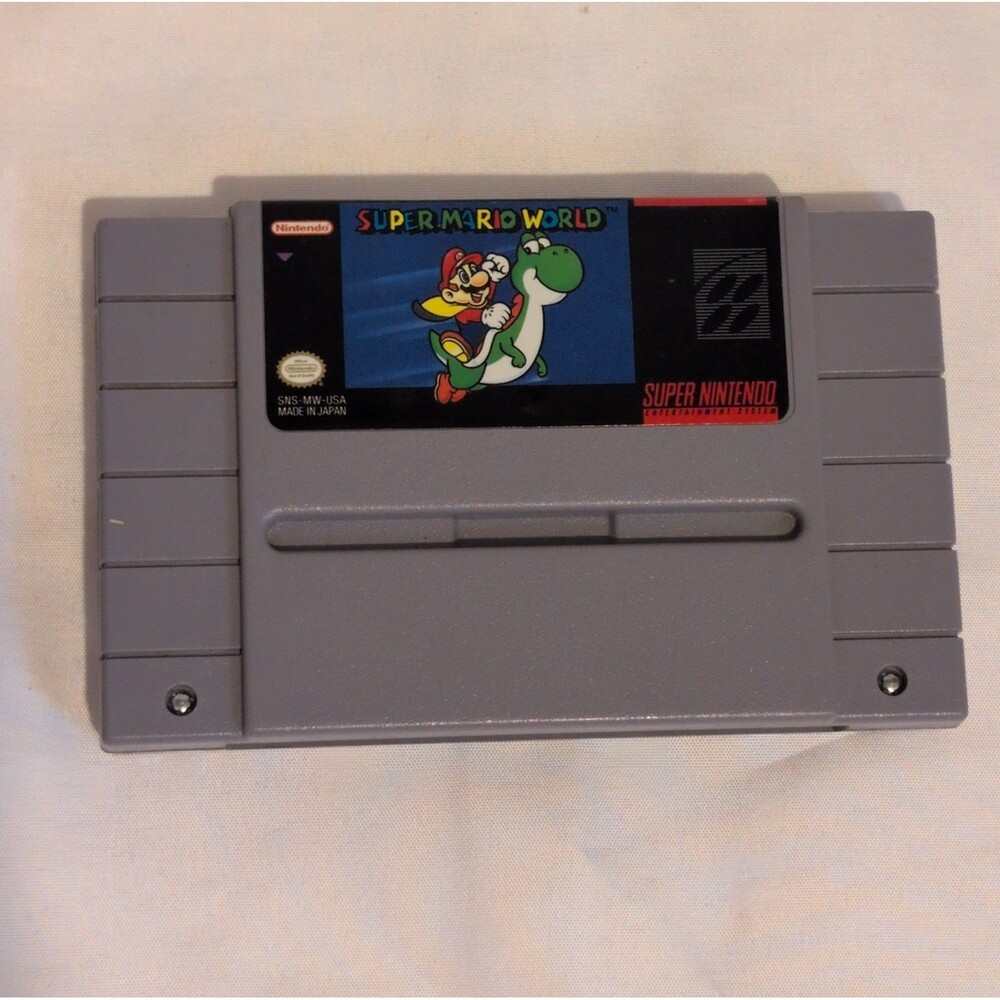 Nintendo Super Mario World SNES Game Cartridge Grey Good SNS-006 Authentic